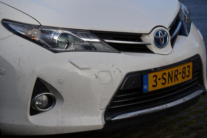 Fietser gewond bij botsing met auto