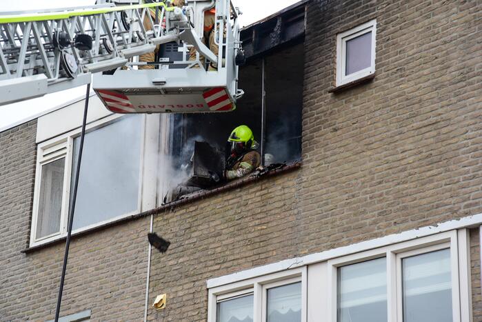 Slaapkamer compleet verwoest door uitslaande brand