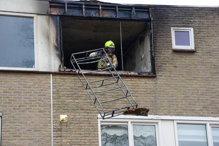 Slaapkamer compleet verwoest door uitslaande brand