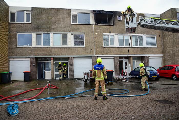 Slaapkamer compleet verwoest door uitslaande brand