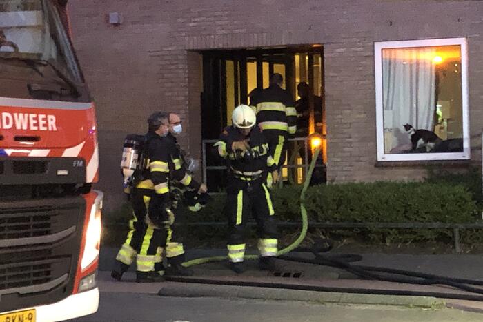 Flat ontruimd na rookontwikkeling in kelder