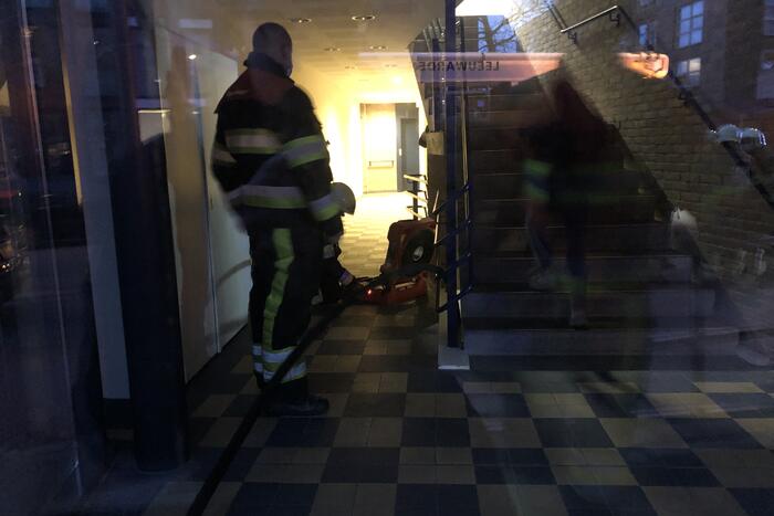 Flat ontruimd na rookontwikkeling in kelder