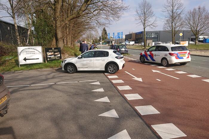 Scooterrijder gewond bij botsing met personenauto