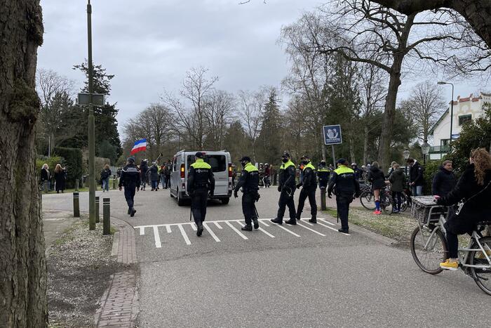 Demonstratie Kasteel Groeneveld tegen coronabeleid