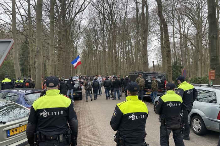 Demonstratie Kasteel Groeneveld tegen coronabeleid