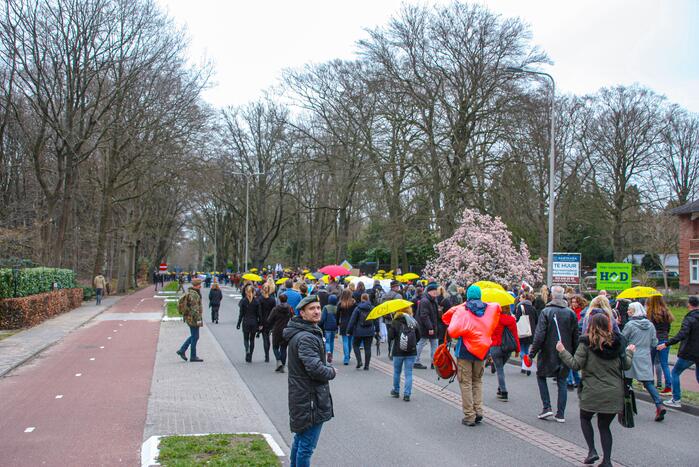 Demonstratie Kasteel Groeneveld tegen coronabeleid