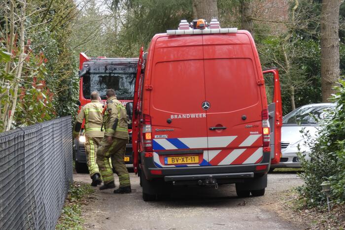 Brandweer blust brand in chalet