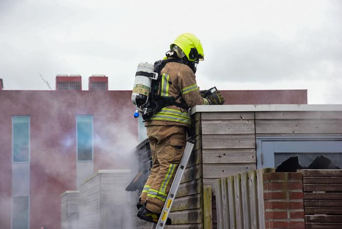 Uitslaande brand in schuur