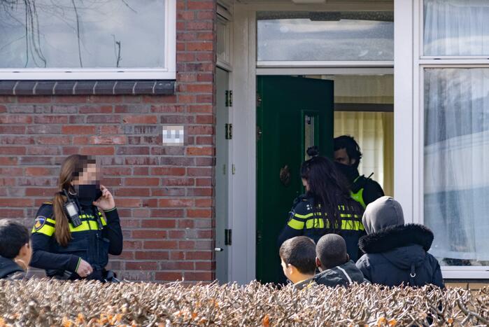 Persoon aangehouden na mishandeling in woning