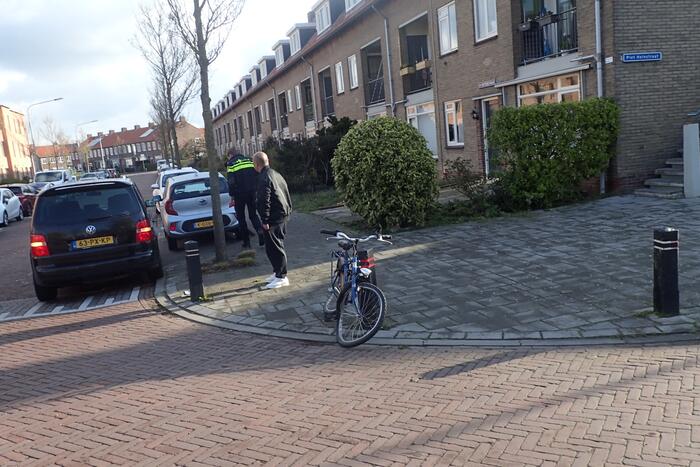 Jonge fietser aangereden door auto