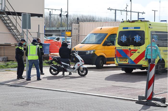 Voetganger gewond door aanrijding met scooterrijder