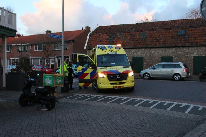 Maaltijdberzorger onderuit met scooter