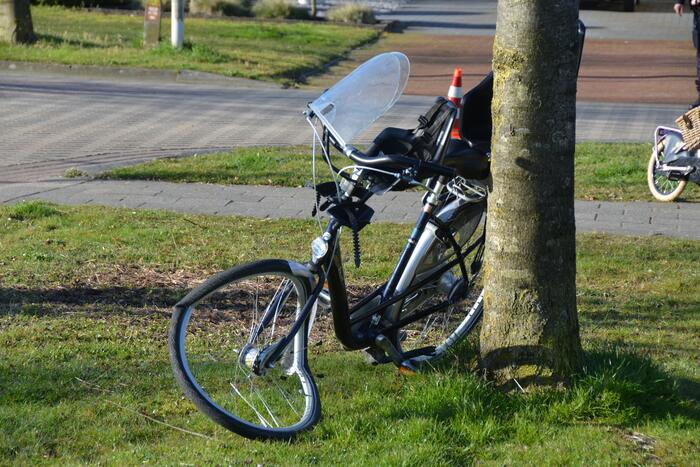 Twee gewonden bij ongeluk met fiets