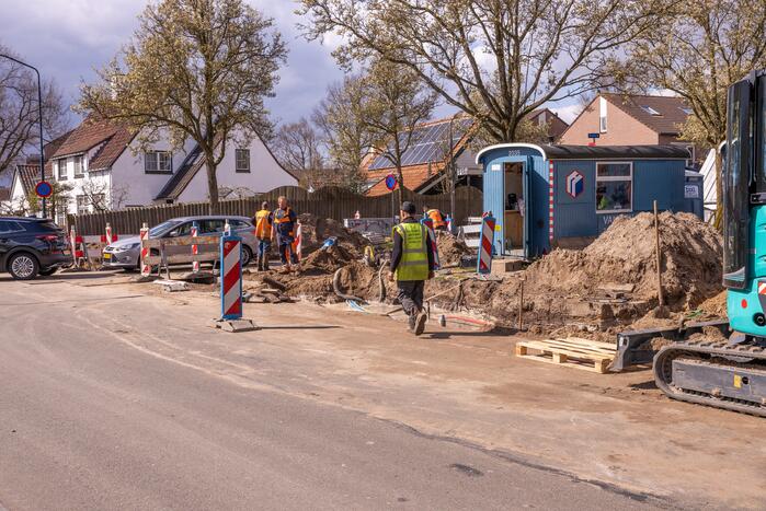 Waterleiding opengebarsten bij werkzaamheden