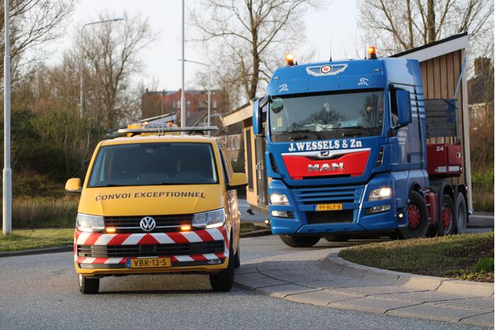 Wegen tijdelijk afgesloten door rijdende woningen