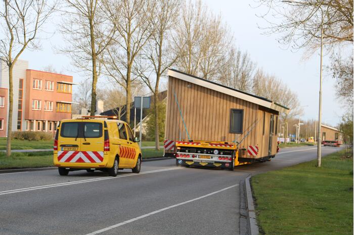 Wegen tijdelijk afgesloten door rijdende woningen
