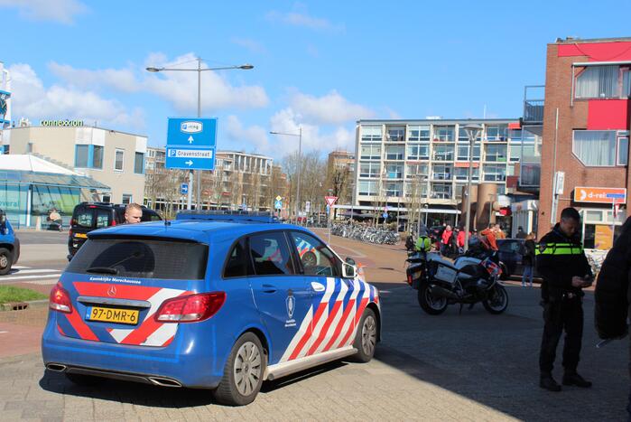 Scooterrijdster gewond bij verkeersongeval