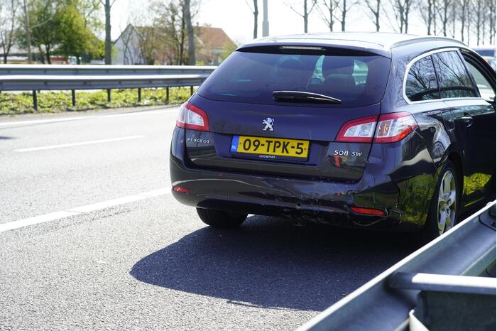 Bestuurder gecontroleerd na kop-staart ongeluk