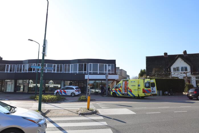 Fietser gewond bij botsing met auto