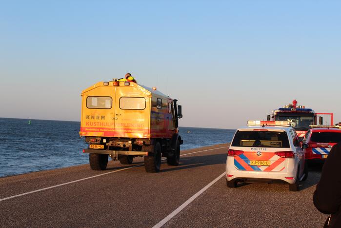 Vaarverkeer stilgelegd door zoekactie naar persoon in water