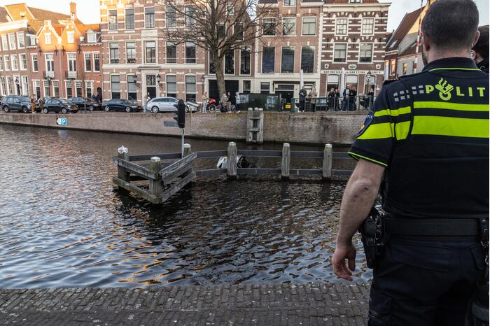 Auto kopje onder door vergeten handrem
