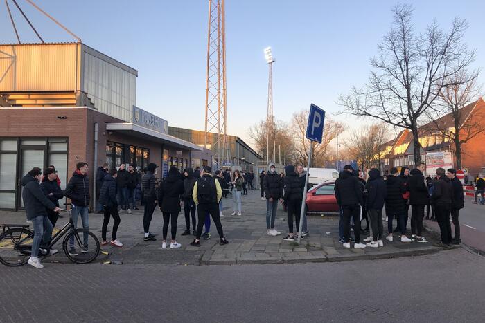 Honderden fans op straat na promotie SC Cambuur
