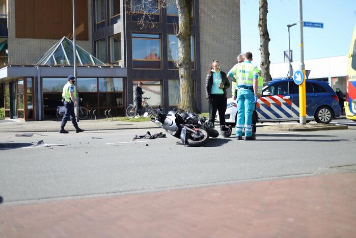 Gewonde bij aanrijding met scooter