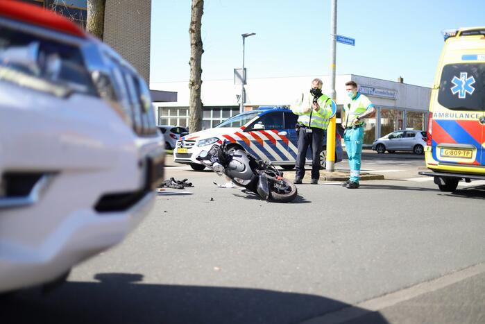 Gewonde bij aanrijding met scooter