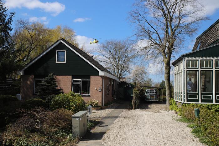Traumahelikopter landt in tuin voor incident