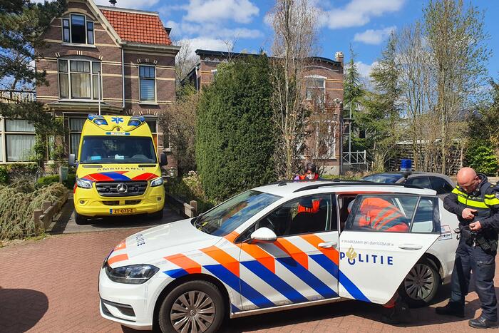 Traumahelikopter landt in tuin voor incident