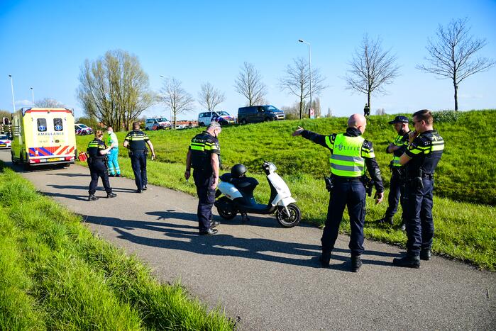 Scooterrijder zwaargewond bij eenzijdig ongeval