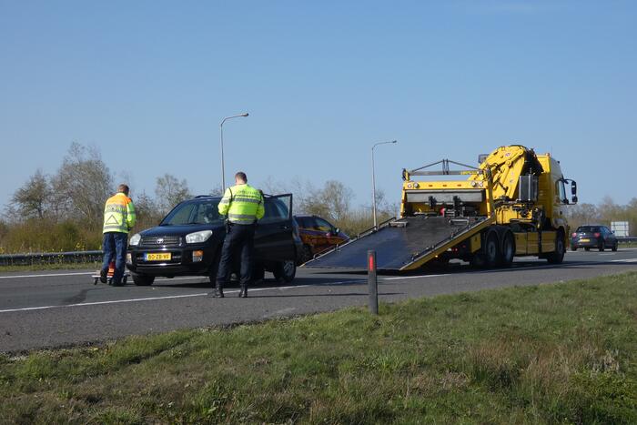 Auto verliest wiel bij ongeval
