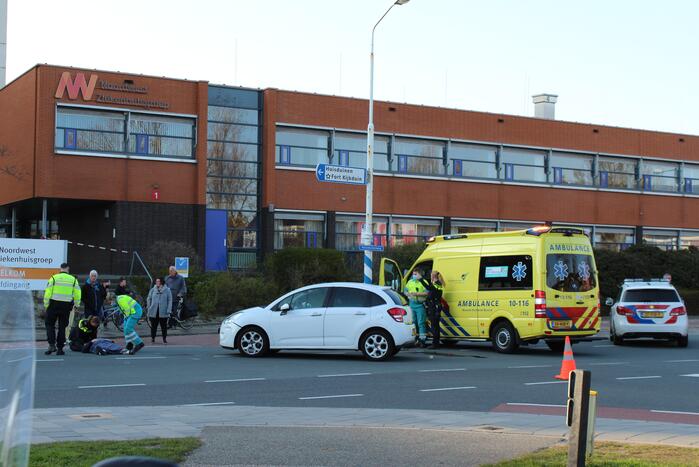 Fietser gewond bij ongeval met auto