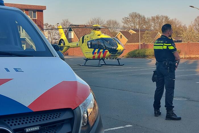 #Strijen Traumahelikopter ingezet voor incident in woning Oude Havenweg Strijen.