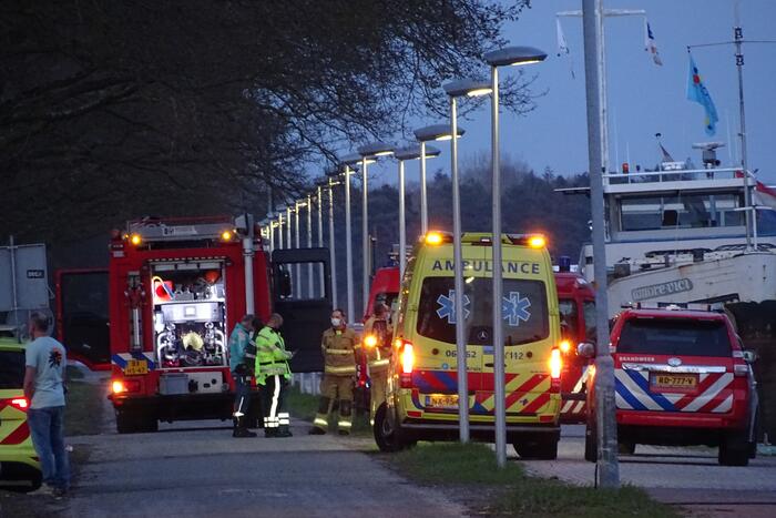 Vele hulpdiensten voor persoon te water