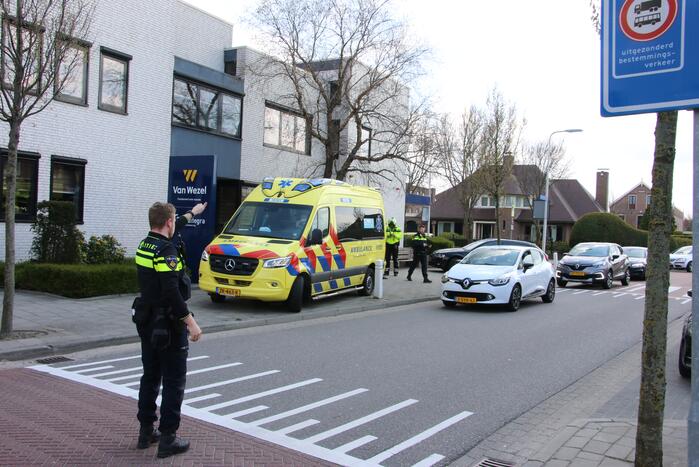 Overstekend kind op zebrapad aangereden