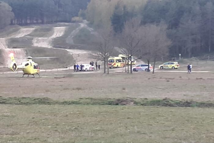 Traumahelikopter landt voor eenzijdig ongeval met mountainbiker