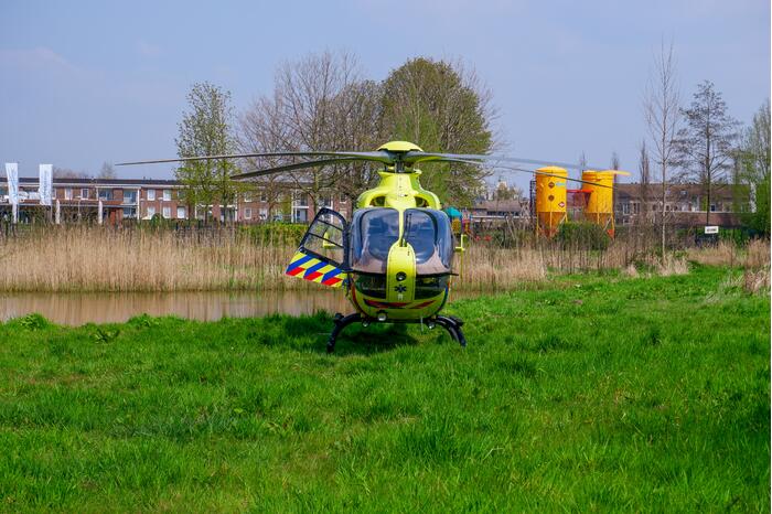 Coronapatiënt uit woning gehaald