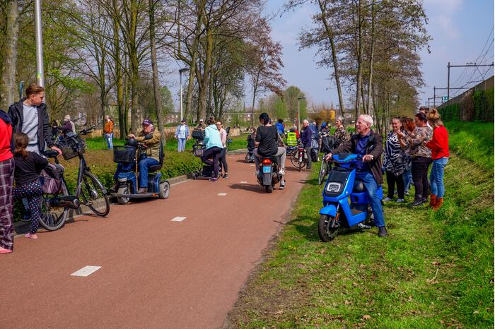 Coronapatiënt uit woning gehaald