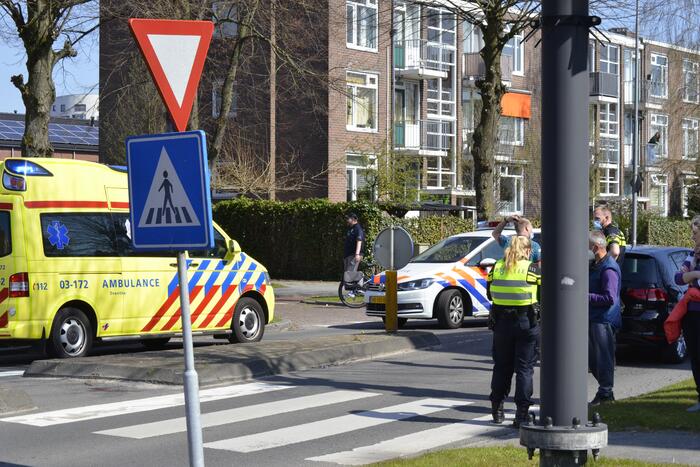 Voetganger aangereden op zebrapad