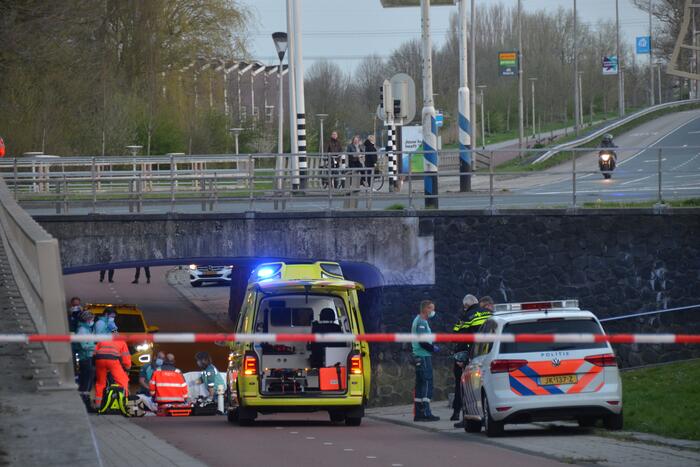 Traumahelikopter landt voor incident in fietstunnel