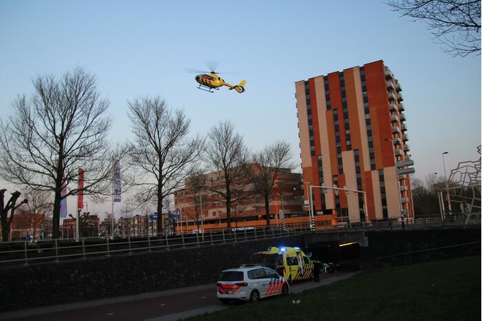 Traumahelikopter landt voor incident in fietstunnel