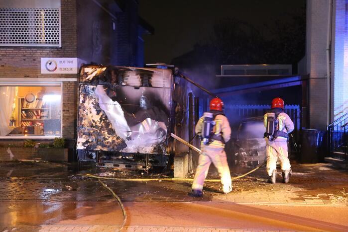 Camper verwoest na aangestoken brand