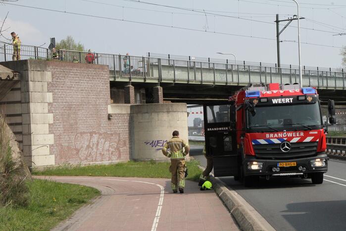 Geen treinverkeer door aanrijding met persoon op spoorbrug