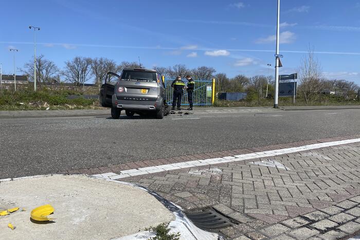 45-km auto slaat over de kop