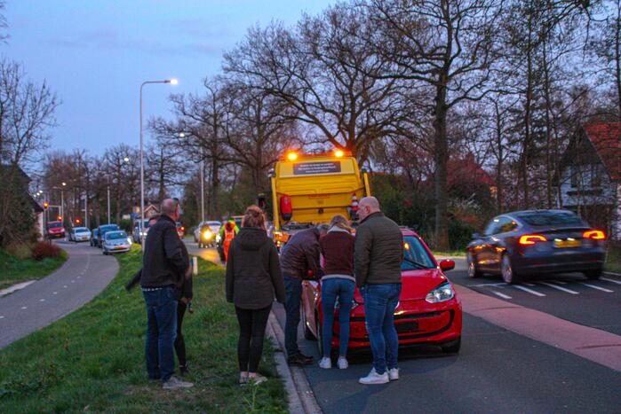 Kopstaart botsing door overstekend eendje