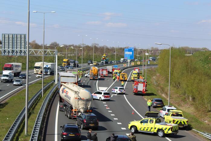 Zeer ernstig verkeersongeval op snelweg