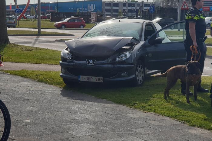 Kind nagekeken na kop-staart botsing