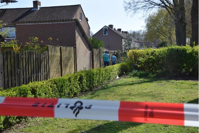 Grote inzet hulpdiensten bij man op dak