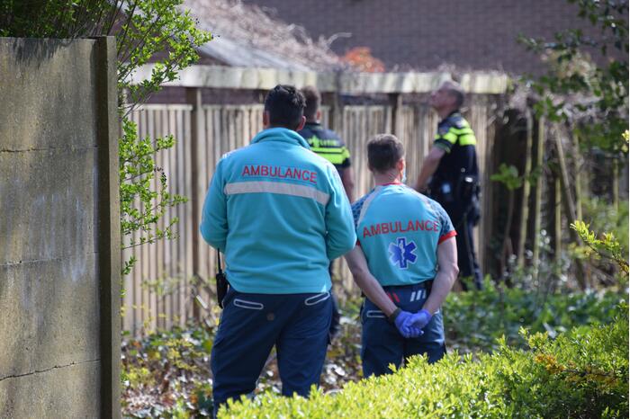 Grote inzet hulpdiensten bij man op dak